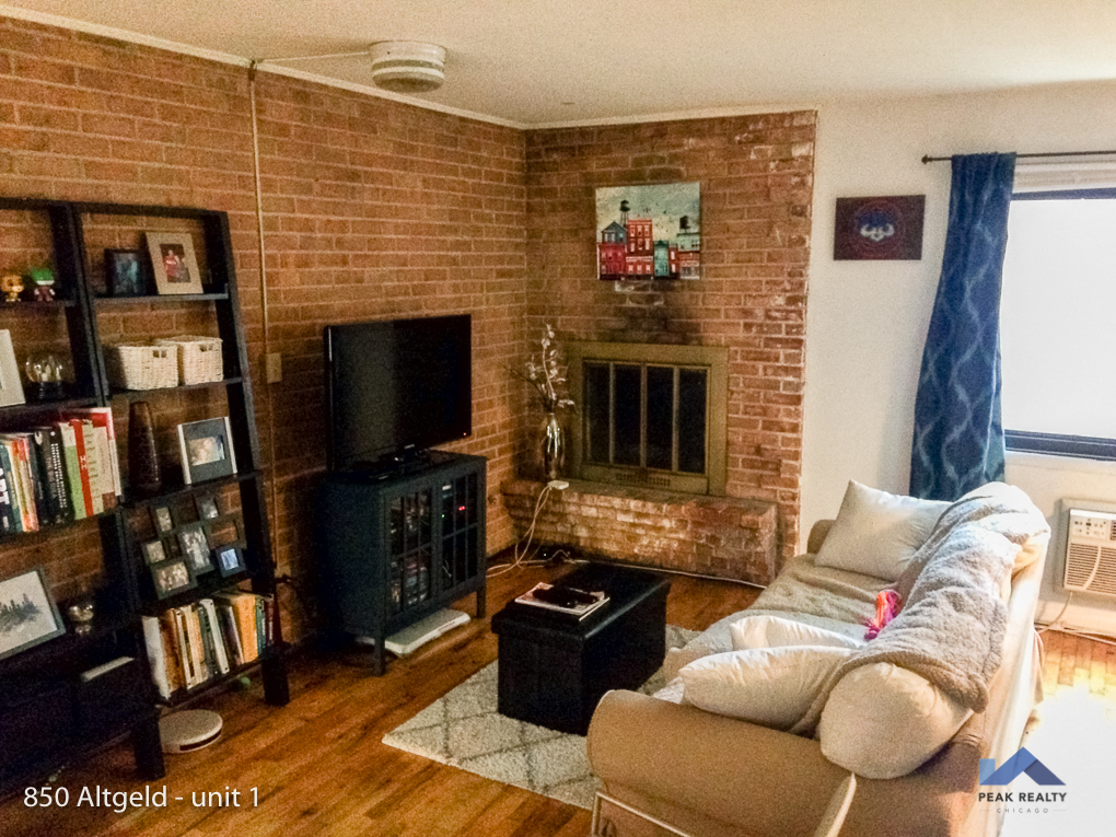 848-50 W. Altgeld St. 848-50 W. Altgeld St., Chicago, IL 60614 Lincoln Park - Leasing by Cross Street